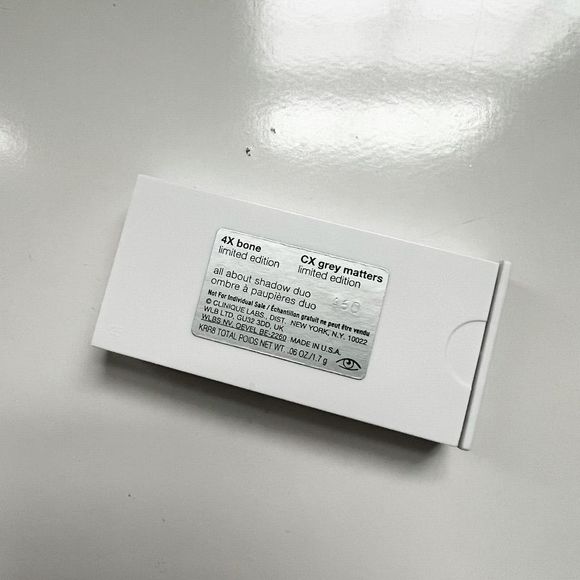CLINIQUE All About Eye Shadow Duo MINI 4X Bone/ CX Grey Matters Limited Edition - Picture 2 of 2